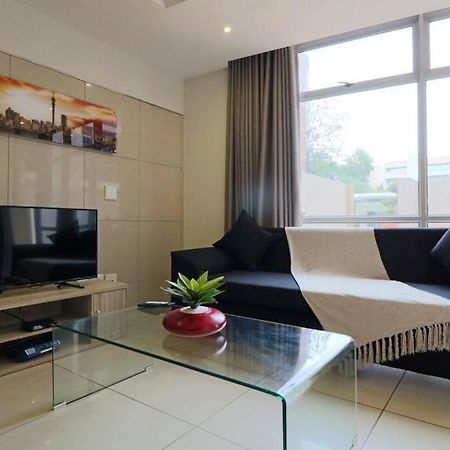 Upmarket Sandton Hydro Park Apartments 요하네스버그 외부 사진