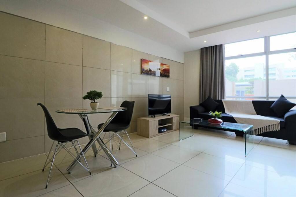 Upmarket Sandton Hydro Park Apartments 요하네스버그 외부 사진