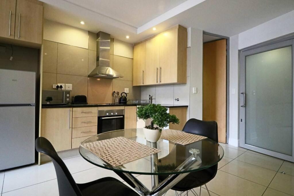Upmarket Sandton Hydro Park Apartments 요하네스버그 외부 사진