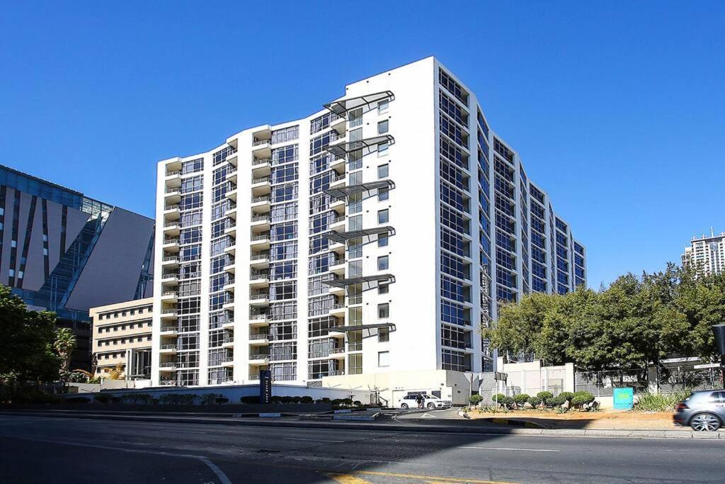 Upmarket Sandton Hydro Park Apartments 요하네스버그 외부 사진